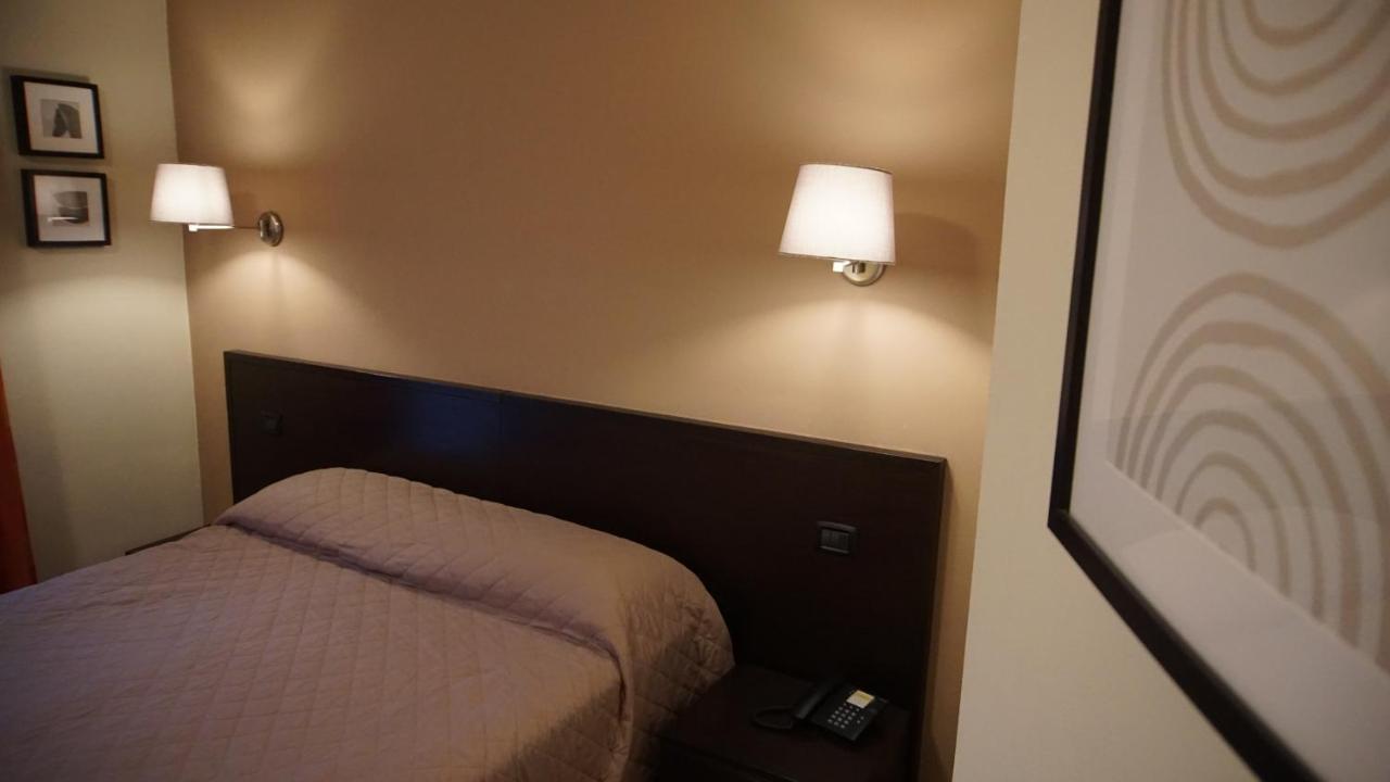 Hotel Del Corso Borgomanero Eksteriør billede